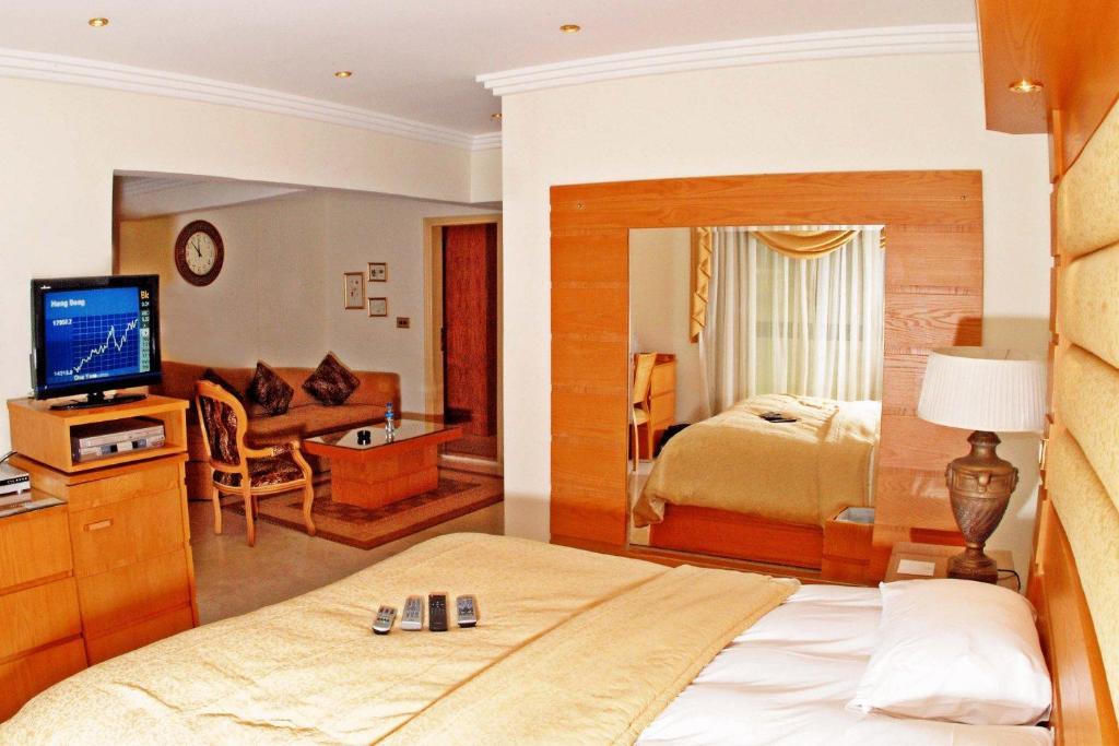 Mirage Suites Kuwait City Rom bilde